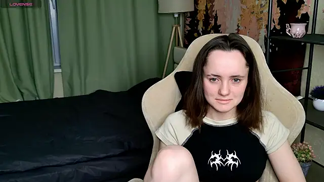 Luna Loveee online show from 15, 3, 2025