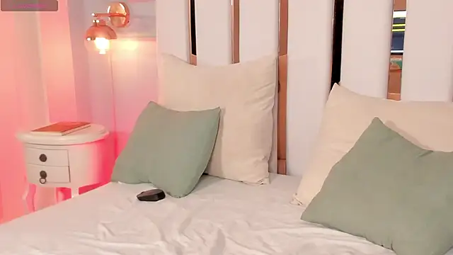 regina noctixx online show from 17, 4, 2026