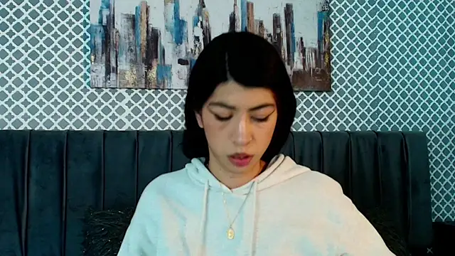 Cassie bloom online show from 11, 10, 2025