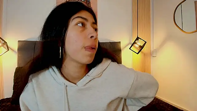 Cassie bloom online show from 8, 1, 2026