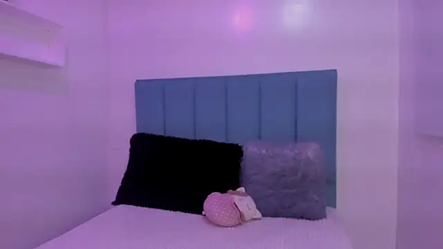 Anniie  Evans online show from 27, 9, 2025