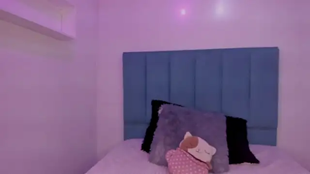 Anniie  Evans online show from 6, 10, 2025