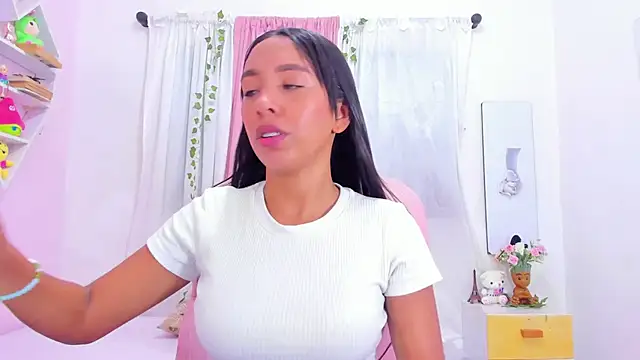 Emma lorense22 online show from 11, 3, 2025