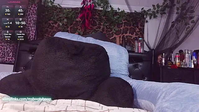 MsBootyBoop online show from 2, 4, 2026