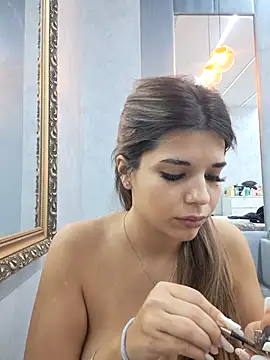 Bella Posh online show from 5, 11, 2025