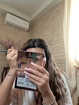 Bella Posh online show from 23, 2, 2026