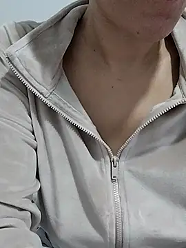 Snapshot of BUSE8821 chatting on 16, 10, 2025 BUSE8821 online show from 16, 10, 2025