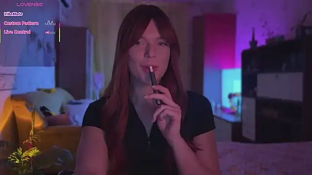 CherryRed Girl online show from 23, 4, 2026