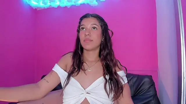 violett 24  online show from 27, 2, 2025