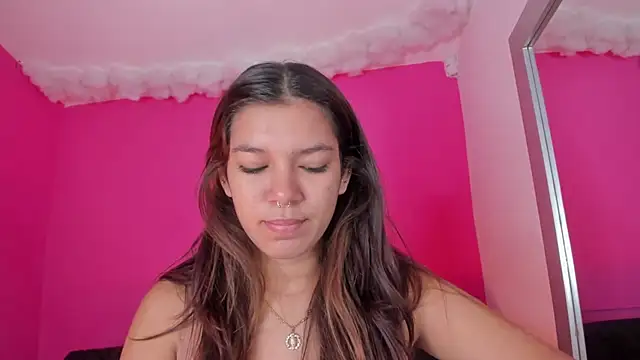 violett 24  online show from 8, 3, 2025