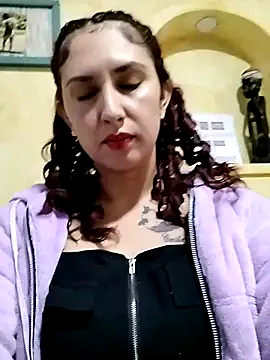 Megan-01- online show from 26, 2, 2025