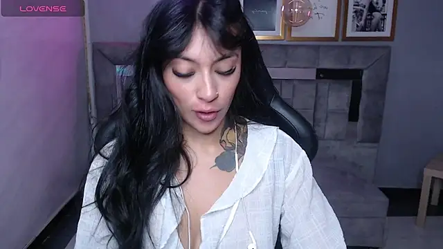 Isabella Collen v online show from 11, 9, 2025