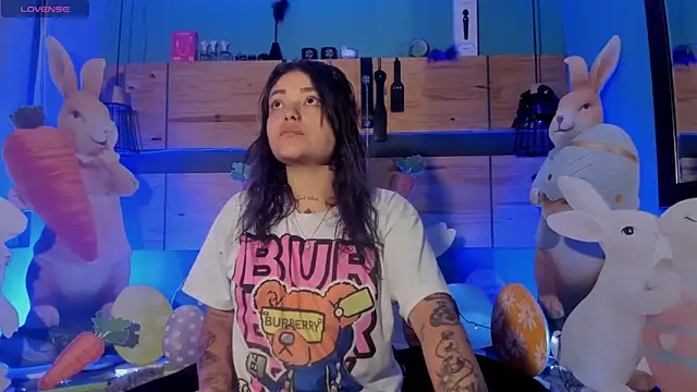 ChloeAllennn online show from 29, 3, 2026