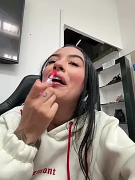 Antonella Smiith  online show from 15, 4, 2026