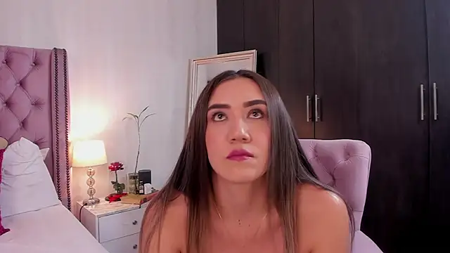 natashaleightt online show from 24, 3, 2026