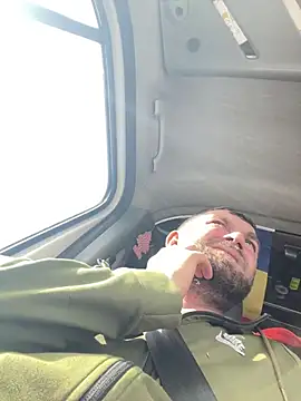 Snapshot of daniel21p chatting on 21, 3, 2025 daniel21p online show from 21, 3, 2025