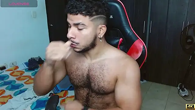 Javier Hot27 online show from 23, 3, 2026