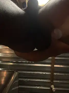 BttmGuy01 online show from 18, 10, 2025