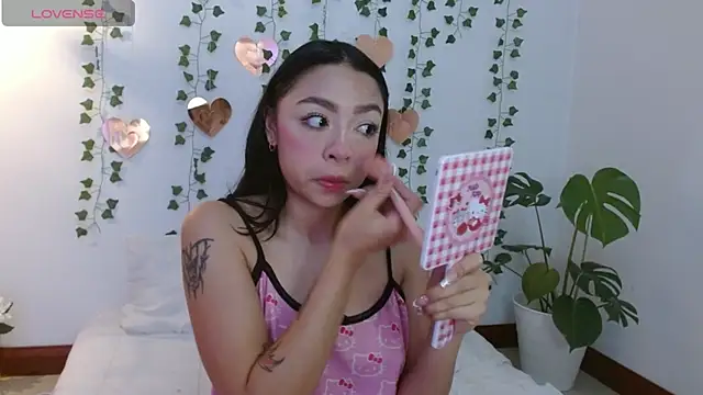 hellokitty  valery online show from 11, 4, 2026