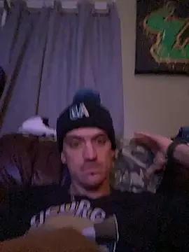 Polaroid White online show from 29, 10, 2025