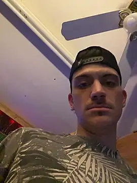 Polaroid White online show from 7, 11, 2025