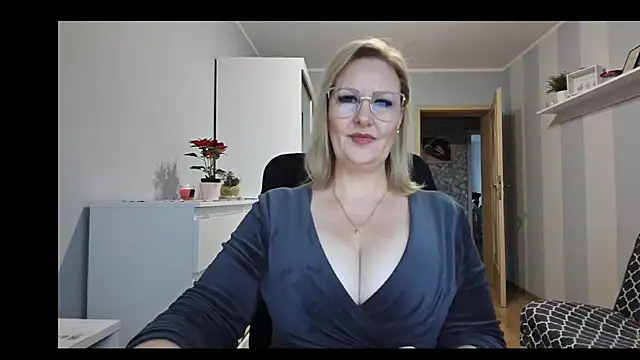 DianaLive online show from 17, 12, 2025