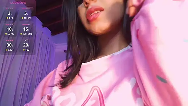 hannah thomson  online show from 17, 3, 2025