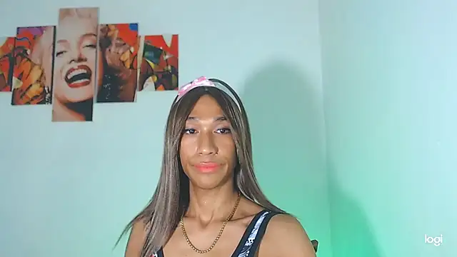 Snapshot of red_veltet chatting on 5, 3, 2026 red veltet online show from 5, 3, 2026