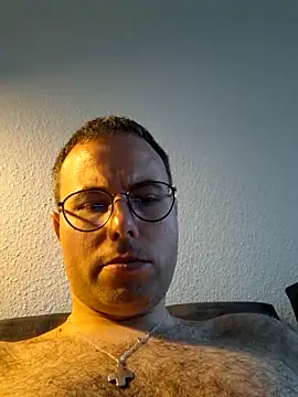 Snapshot of Simonudist chatting on 19, 3, 2026 Simonudist online show from 19, 3, 2026