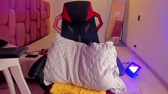 CHANELL 11INCHES online show from 4, 12, 2025