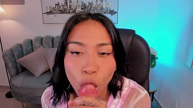 Ivyy Moon  online show from 8, 3, 2026