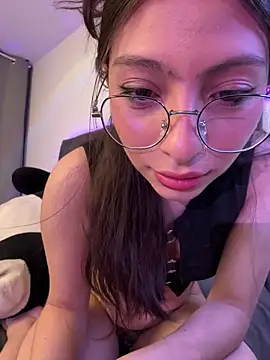 Dirty-Bunnyyy online show from 4, 3, 2026