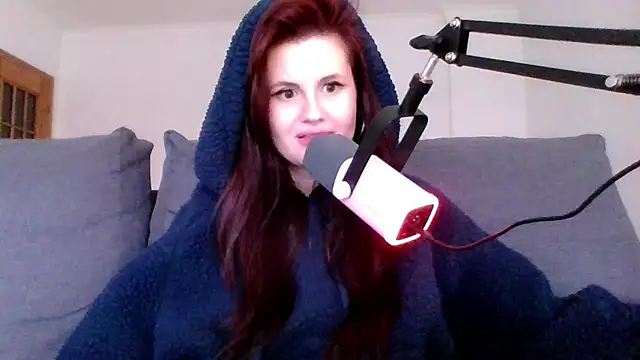 Snapshot of Della_Ideal chatting on 7, 3, 2025 Della Ideal online show from 7, 3, 2025