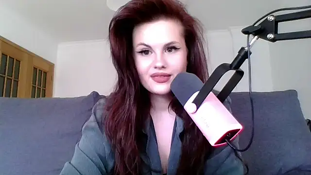 Snapshot of Della_Ideal chatting on 9, 3, 2025 Della Ideal online show from 9, 3, 2025