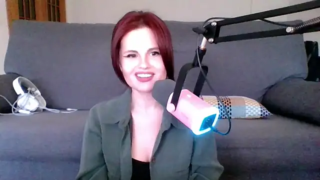 Snapshot of Della_Ideal chatting on 9, 3, 2025 Della Ideal online show from 9, 3, 2025