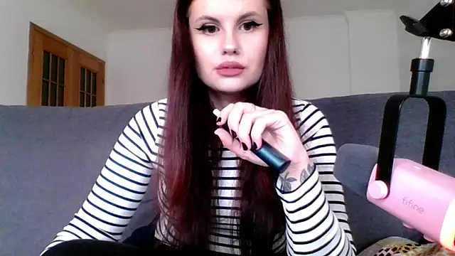 Snapshot of Della_Ideal chatting on 16, 3, 2025 Della Ideal online show from 16, 3, 2025