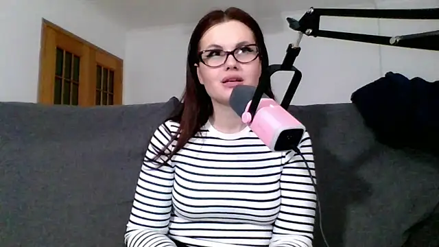 Snapshot of Della_Ideal chatting on 16, 3, 2025 Della Ideal online show from 16, 3, 2025