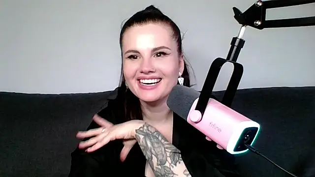 Snapshot of Della_Ideal chatting on 19, 3, 2025 Della Ideal online show from 19, 3, 2025