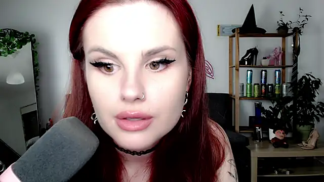 Snapshot of Della_Ideal chatting on 28, 9, 2025 Della Ideal online show from 28, 9, 2025