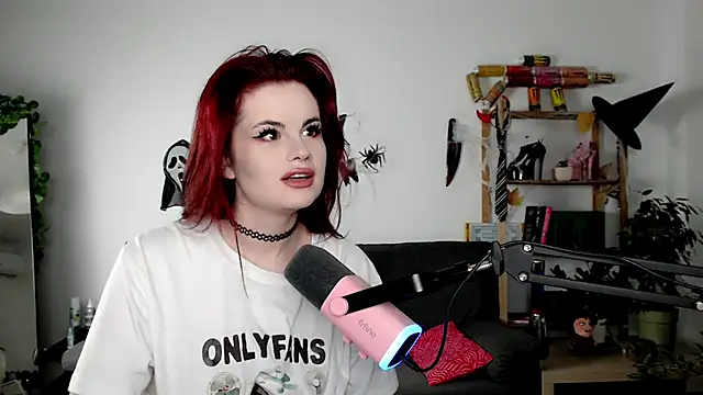 Snapshot of Della_Ideal chatting on 21, 10, 2025 Della Ideal online show from 21, 10, 2025