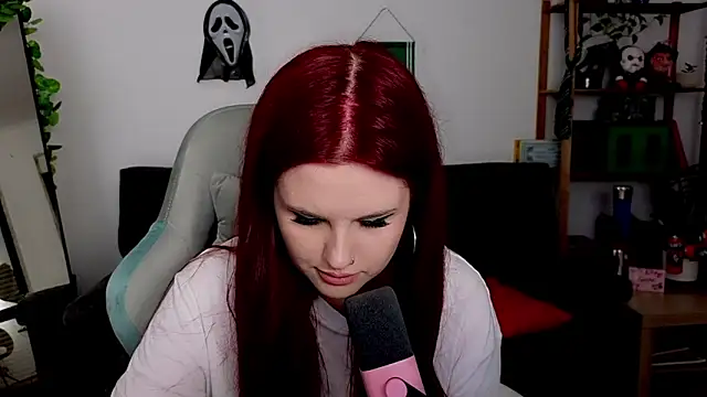 Snapshot of Della_Ideal chatting on 19, 11, 2025 Della Ideal online show from 19, 11, 2025