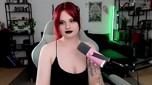 Snapshot of Della_Ideal chatting on 9, 6, 2026 Della Ideal online show from 9, 6, 2026