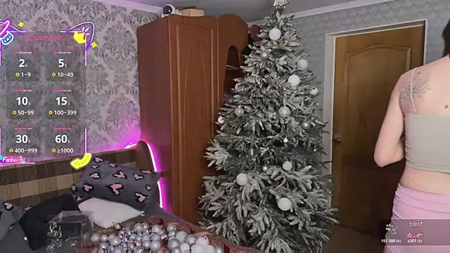 Velvettouch  online show from 21, 12, 2025