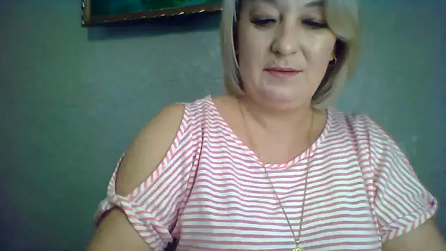 ArielXLoveresss online show from 18, 11, 2025
