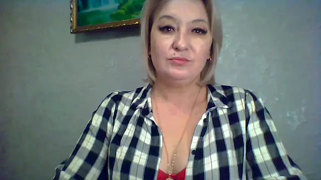 ArielXLoveresss online show from 1, 12, 2025