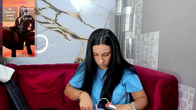 Bella williamss  online show from 6, 4, 2026