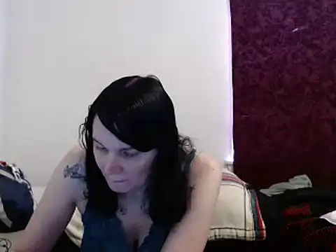 Hotmodel1984 online show from 7, 1, 2025