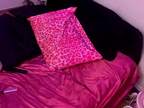 ChrryFoxx online show from 2, 12, 2025