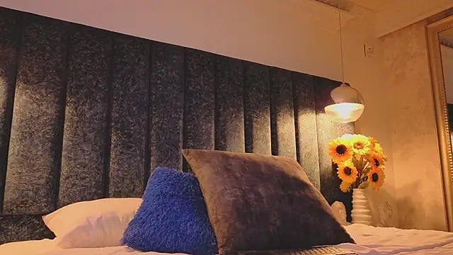 Ariannaa Suarez1 online show from 18, 3, 2026