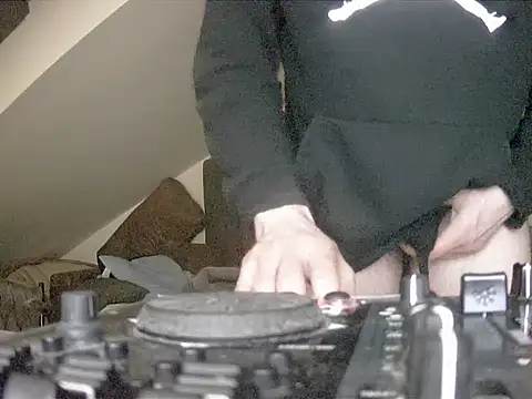 gryzoon online show from 15, 2, 2026